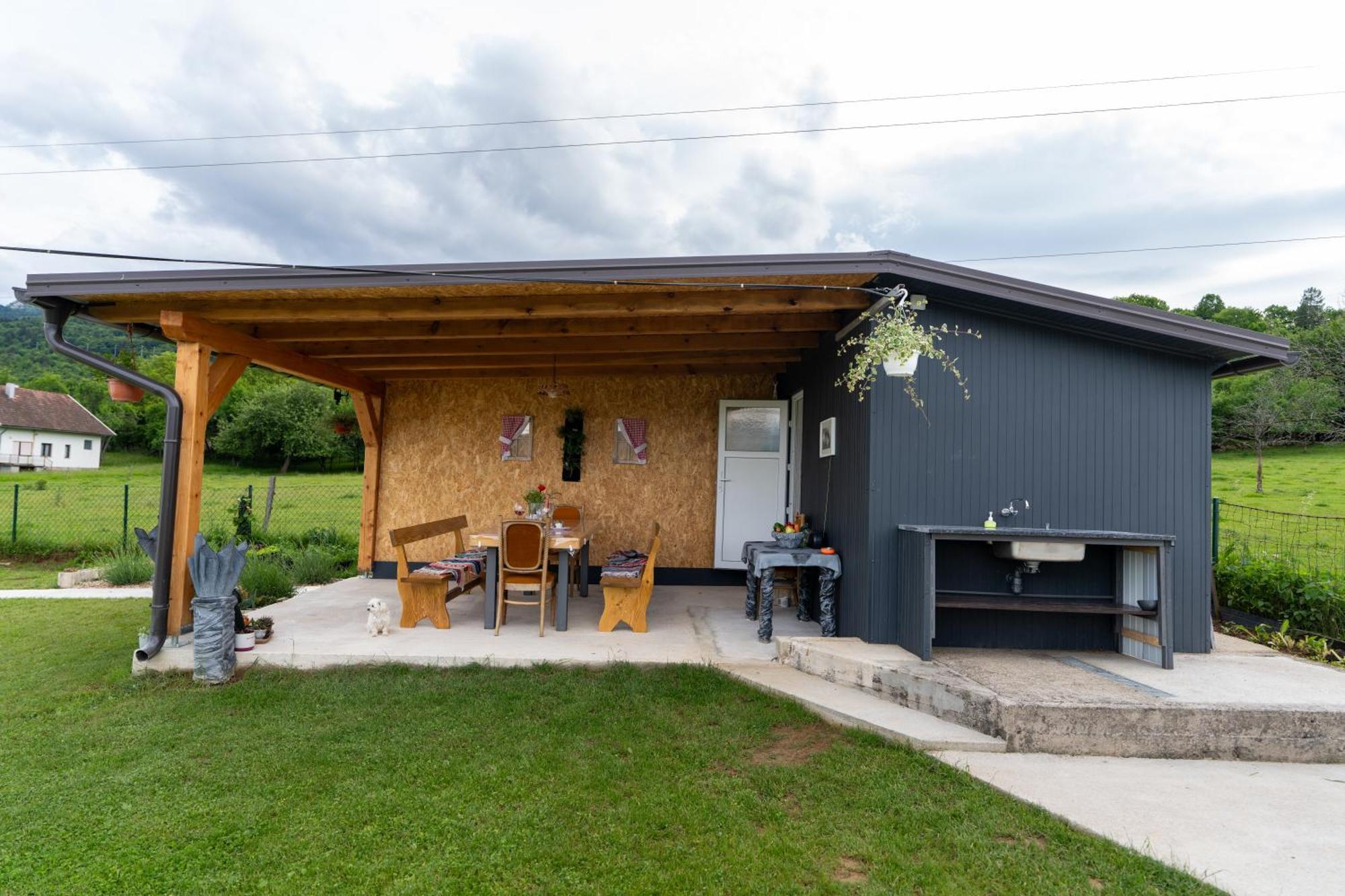 Villa Kuca Za Odmor Belina à Otočac Extérieur photo